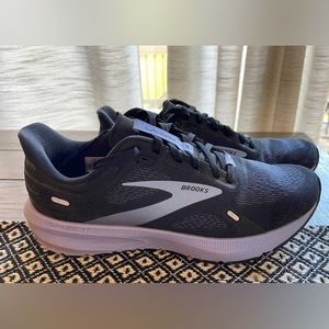 Brooks Launch 9